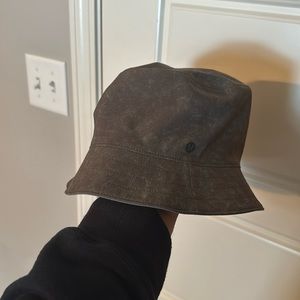 Lululemon bucket hat